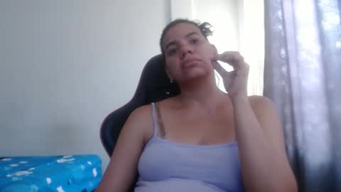 Snapshot of ariannaloovel chatting on 10-14-25, 05:14 ariannaloovel online show from 10-14-25, 05:14
