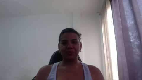 Snapshot of ariannaloovel chatting on 11-27-25, 04:09 ariannaloovel online show from 11-27-25, 04:09