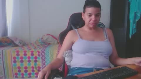 Snapshot of ariannaloovel chatting on 03-12-26, 06:25 ariannaloovel online show from 03-12-26, 06:25