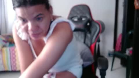 ariannaloovel online show from 05-20-26, 03:51