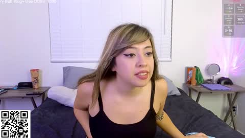 Snapshot of ariannapena chatting on 01-13-25, 03:45 Arianna Pea online show from 01-13-25, 03:45