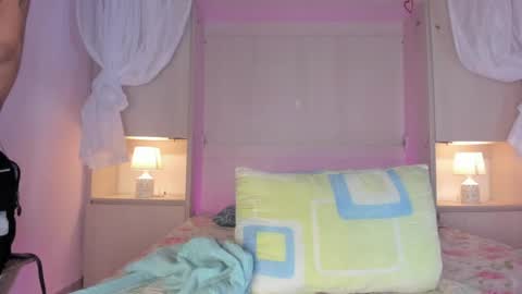 ariannavega_ online show from 05-21-26, 11:39