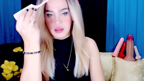 ARIANNE CUMS  online show from 03-10-26, 08:03