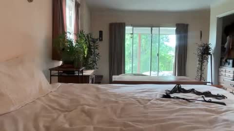 Snapshot of ariarose_xx chatting on 05-14-26, 07:31 Aria online show from 05-14-26, 07:31