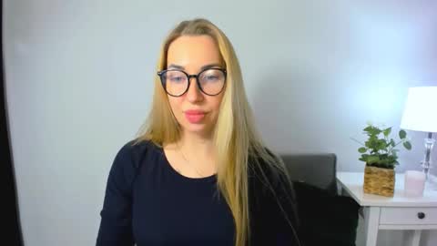 Aria online show from 12-02-25, 04:13