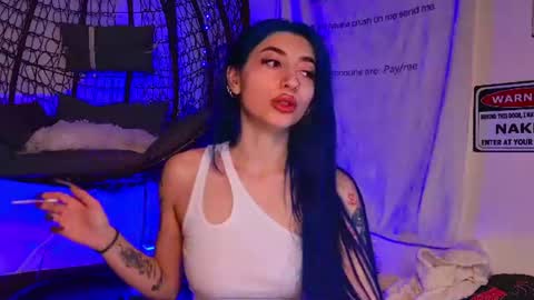 Snapshot of ariavossx chatting on 07-21-26, 10:45 Aria online show from 07-21-26, 10:45