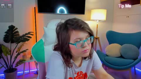 Ariell Mini online show from 05-01-26, 06:07