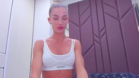 AriellaBlonde online show from 06-09-26, 09:04