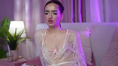 Snapshot of ariellakitty chatting on 02-27-26, 10:10 Ariella online show from 02-27-26, 10:10