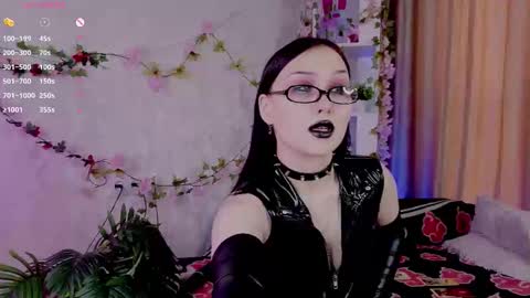 Snapshot of ariellemckoon chatting on 03-10-26, 05:34 Dee online show from 03-10-26, 05:34