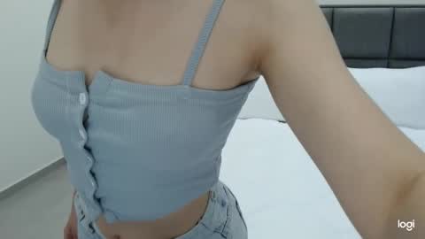 Snapshot of ariellesou chatting on 03-09-26, 04:27 ArielleSou online show from 03-09-26, 04:27