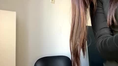 Snapshot of arielmur chatting on 03-11-26, 06:19 Ariel online show from 03-11-26, 06:19