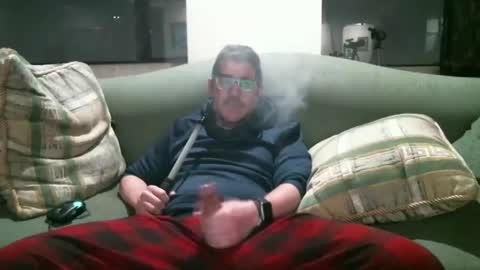 Snapshot of arielsinho chatting on 12-30-24, 04:20 Anon online show from 12-30-24, 04:20