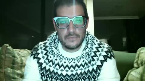 Snapshot of arielsinho chatting on 01-01-25, 04:50 Anon online show from 01-01-25, 04:50