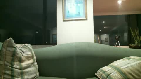 Snapshot of arielsinho chatting on 01-09-25, 01:18 Anon online show from 01-09-25, 01:18