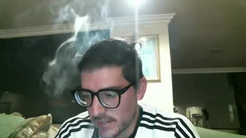 Snapshot of arielsinho chatting on 01-20-25, 05:04 Anon online show from 01-20-25, 05:04