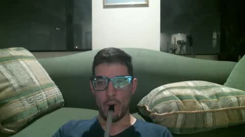Snapshot of arielsinho chatting on 02-06-25, 04:42 Anon online show from 02-06-25, 04:42