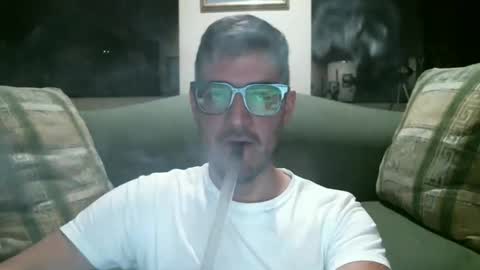 Snapshot of arielsinho chatting on 02-11-25, 04:11 Anon online show from 02-11-25, 04:11