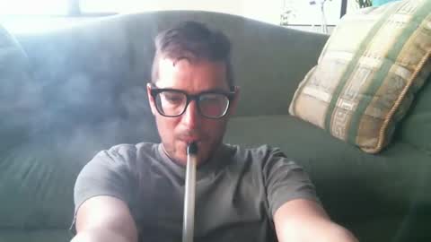 Snapshot of arielsinho chatting on 10-28-25, 09:39 Anon online show from 10-28-25, 09:39