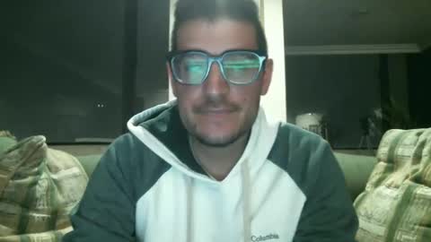 Snapshot of arielsinho chatting on 11-02-25, 03:31 Anon online show from 11-02-25, 03:31