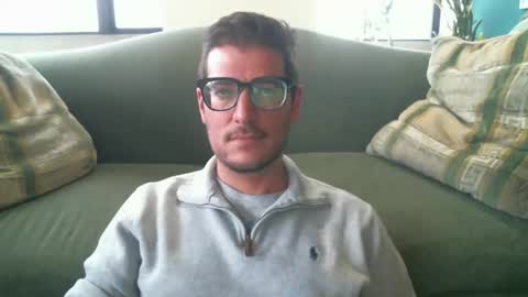 Snapshot of arielsinho chatting on 11-20-25, 10:31 Anon online show from 11-20-25, 10:31