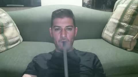 Snapshot of arielsinho chatting on 12-17-25, 04:40 Anon online show from 12-17-25, 04:40