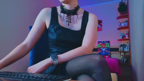 arielstonks_lovee online show from 01-08-25, 06:31