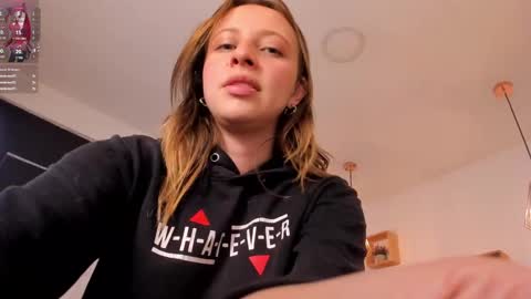 Snapshot of arii_1010_ chatting on 02-23-25, 01:46 Ari online show from 02-23-25, 01:46