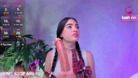 Snapshot of arii_vega chatting on 02-05-25, 03:55 ARII VEGA online show from 02-05-25, 03:55