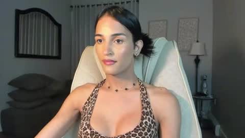 Aria online show from 06-22-26, 01:07