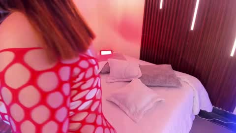  Arianna  online show from 04-11-26, 01:26