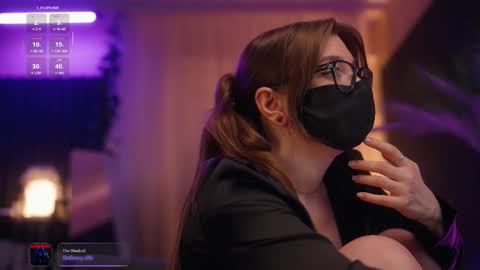 Arina online show from 11-14-25, 05:11