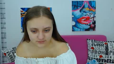 Snapshot of arinabelle chatting on 10-20-25, 02:12 arinabelle online show from 10-20-25, 02:12