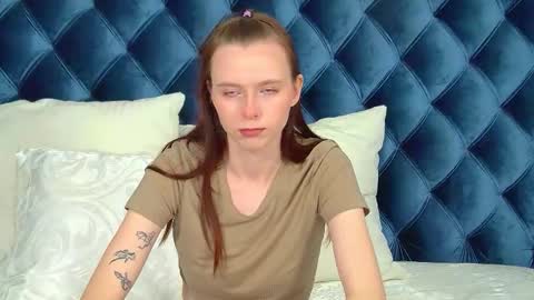 Snapshot of arinakubrick chatting on 12-02-25, 04:24 Arinakubrick online show from 12-02-25, 04:24