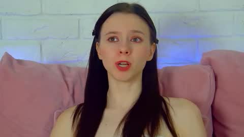 Snapshot of arinakubrick chatting on 02-06-26, 05:27 Arinakubrick online show from 02-06-26, 05:27