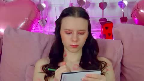 Snapshot of arinakubrick chatting on 02-14-26, 06:04 Arinakubrick online show from 02-14-26, 06:04