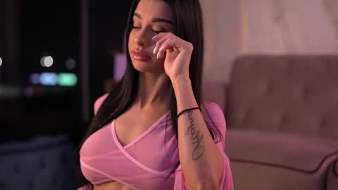 Snapshot of arinarhodes chatting on 03-20-26, 07:41 Arina online show from 03-20-26, 07:41