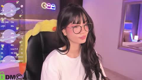 Snapshot of arinextdoor chatting on 09-14-25, 10:42 Ari online show from 09-14-25, 10:42