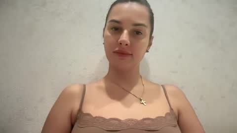 arivelle online show from 11-19-25, 09:37