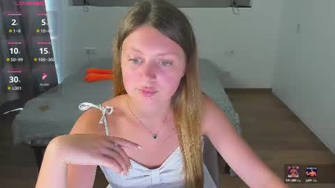 Snapshot of ariymil chatting on 07-14-26, 10:21 ariymil online show from 07-14-26, 10:21