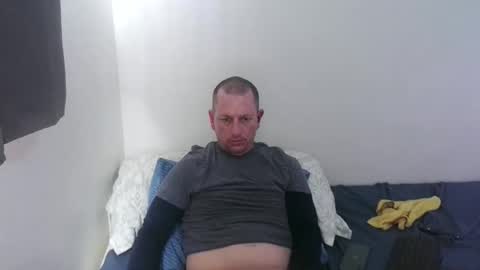 Snapshot of arizona222222 chatting on 02-14-26, 04:48 luv2benawty online show from 02-14-26, 04:48