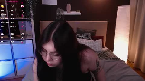 Astrid online show from 09-11-25, 12:33