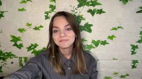 Snapshot of armandahaley chatting on 06-27-26, 02:12 Lisa online show from 06-27-26, 02:12