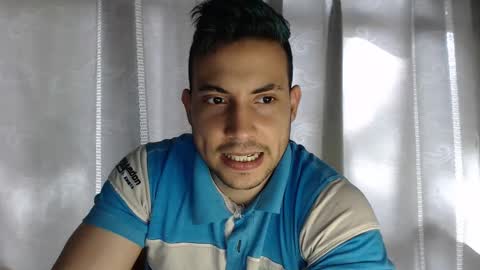 Snapshot of armando_2002 chatting on 09-08-25, 08:08 ARMANDO online show from 09-08-25, 08:08