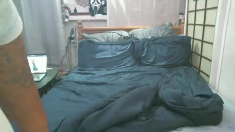 Snapshot of armstrong1718 chatting on 12-03-24, 12:38 armstrong1718 online show from 12-03-24, 12:38