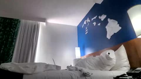 Snapshot of armstrong1718 chatting on 10-11-25, 02:00 armstrong1718 online show from 10-11-25, 02:00