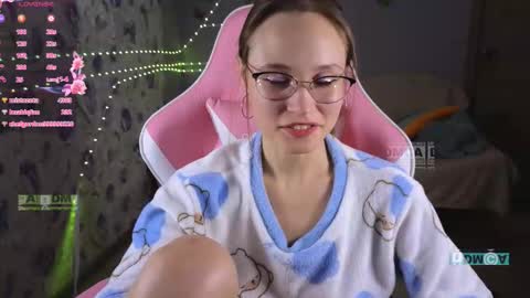 armurra online show from 12-02-25, 03:40