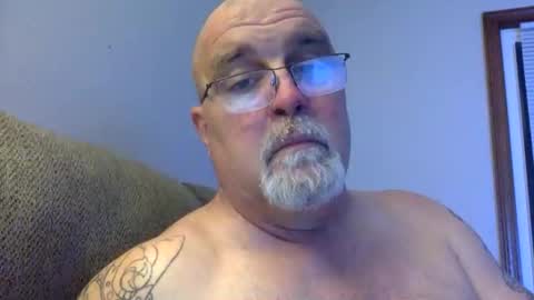 Snapshot of armyguy5311 chatting on 02-17-26, 06:32 armyguy5311 online show from 02-17-26, 06:32