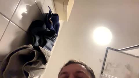 armyskater32 online show from 11-05-25, 09:48