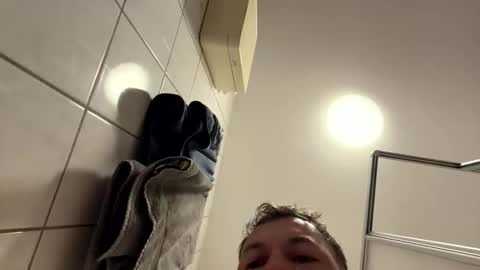 armyskater32 online show from 05-14-26, 05:25